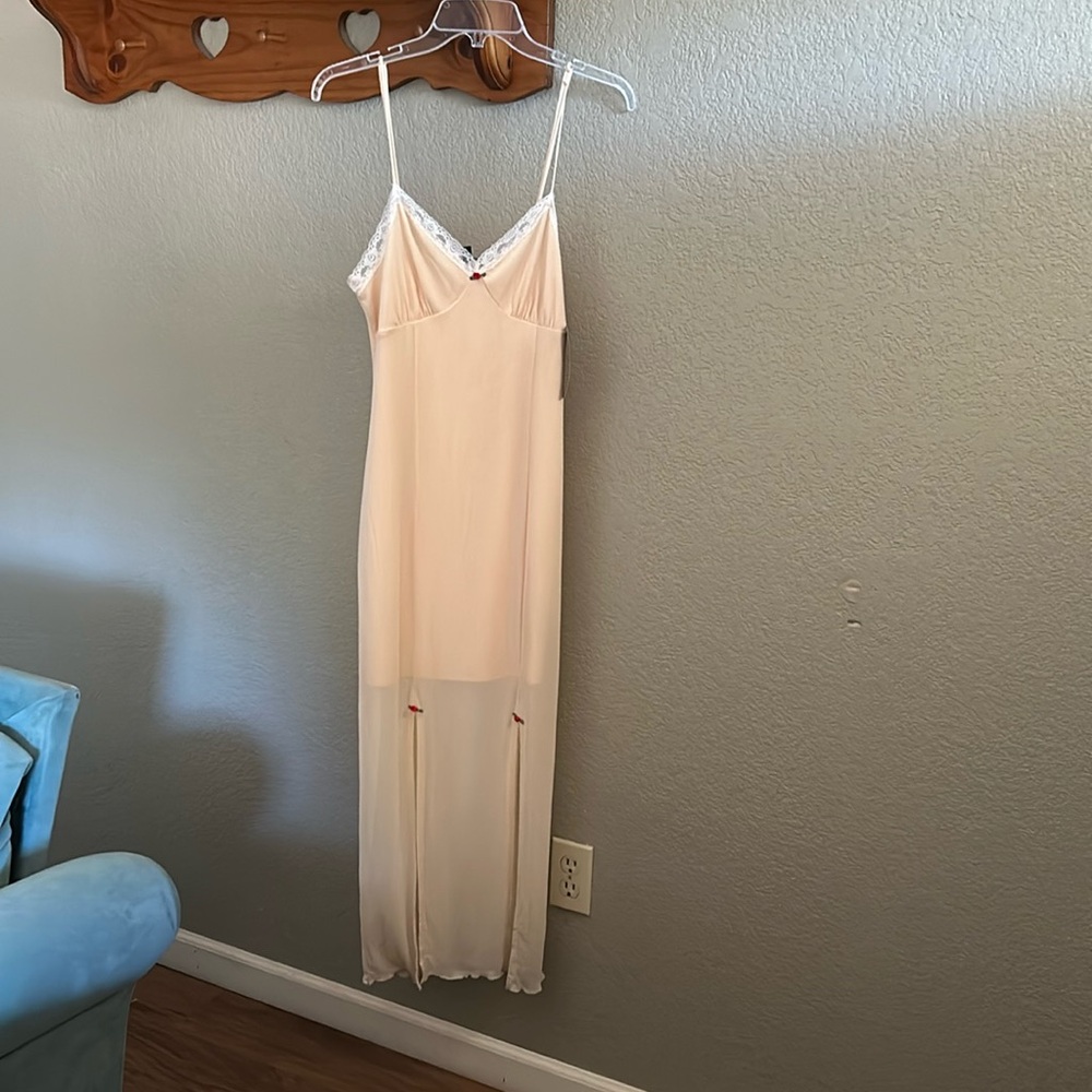 NWT One Clothing Los Angeles SZ L Nightgown